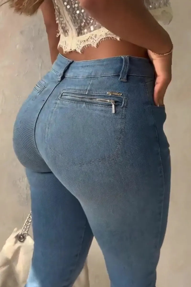 Women's Form-Fitting Denim Pants with Waist Chain & Zipper Pocket Detail