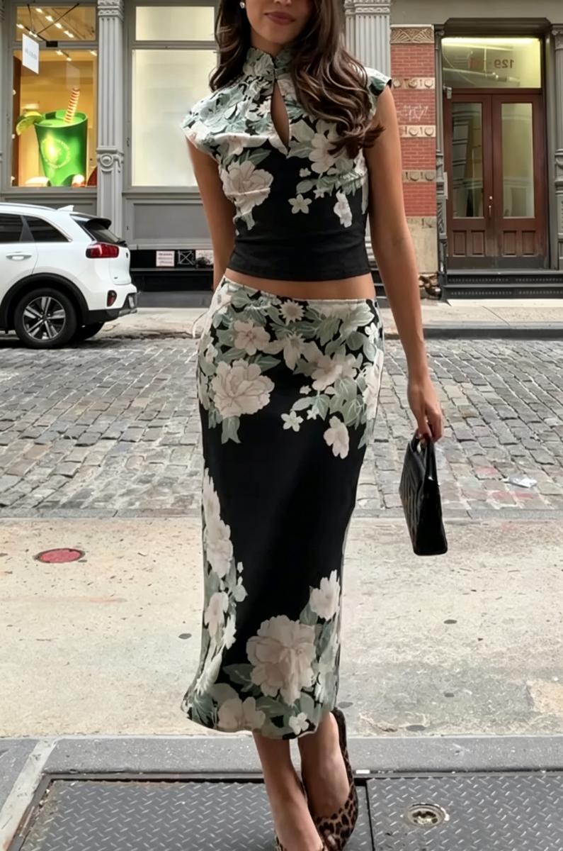 Women's Round Neck Printed Top+ Half Skirt Elegant Temperament Set