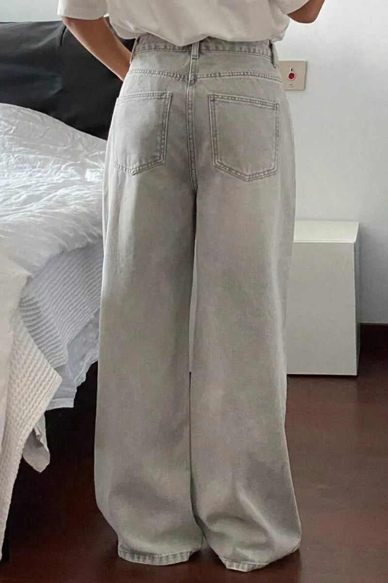 Women's Flattering Straight Cut Jeans