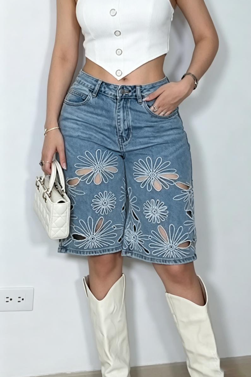 Women's Pattern Hollowed Out Casual Denim Shorts