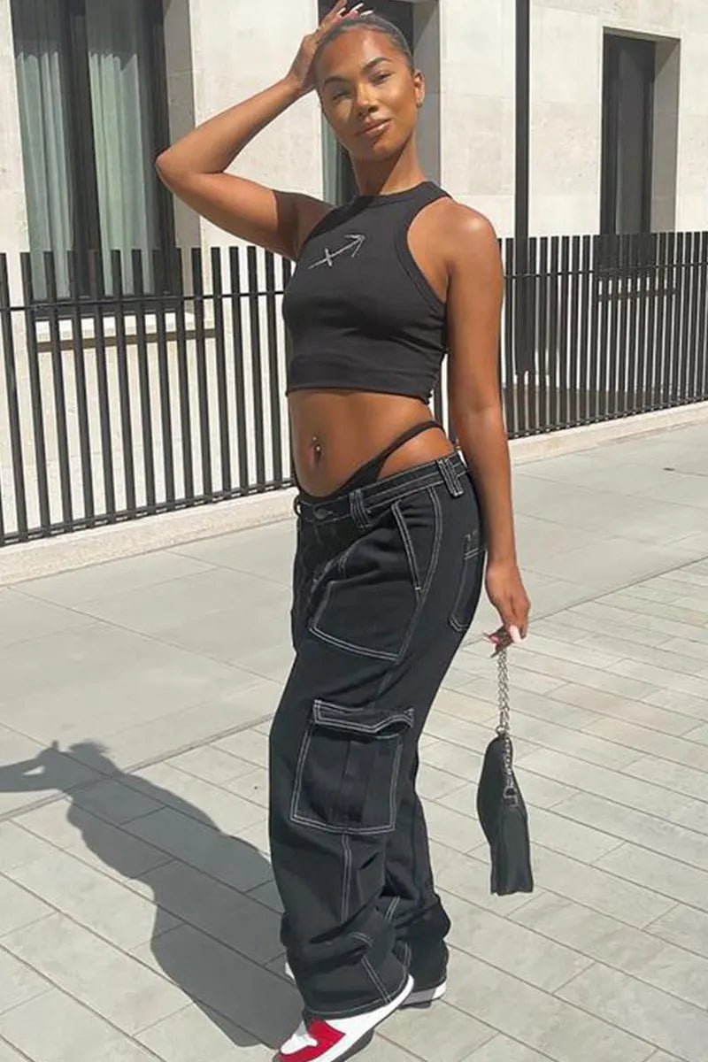 Women's Elastic Waist Wide-Leg Cargo Jeans With Multiple Pockets