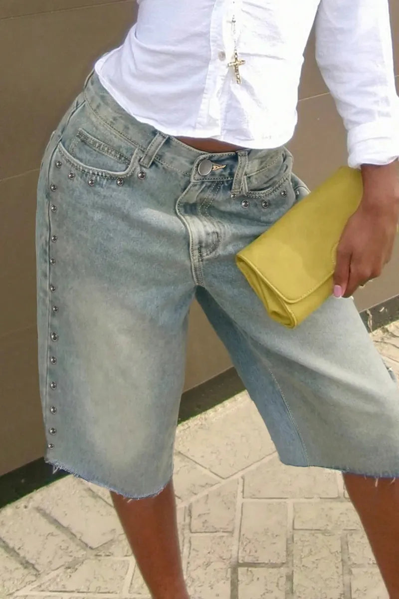 Ladies' Non Stretch Straight Tube Light Wash Bermuda Denim Shorts With Bead Detailing And Pocket Design