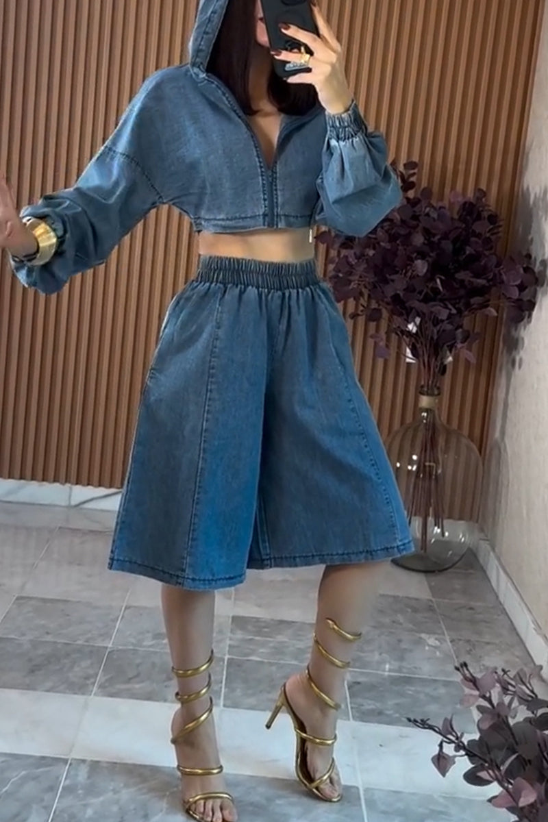 Women's Casual Hooded Denim Jacket or Loose Short Jeans