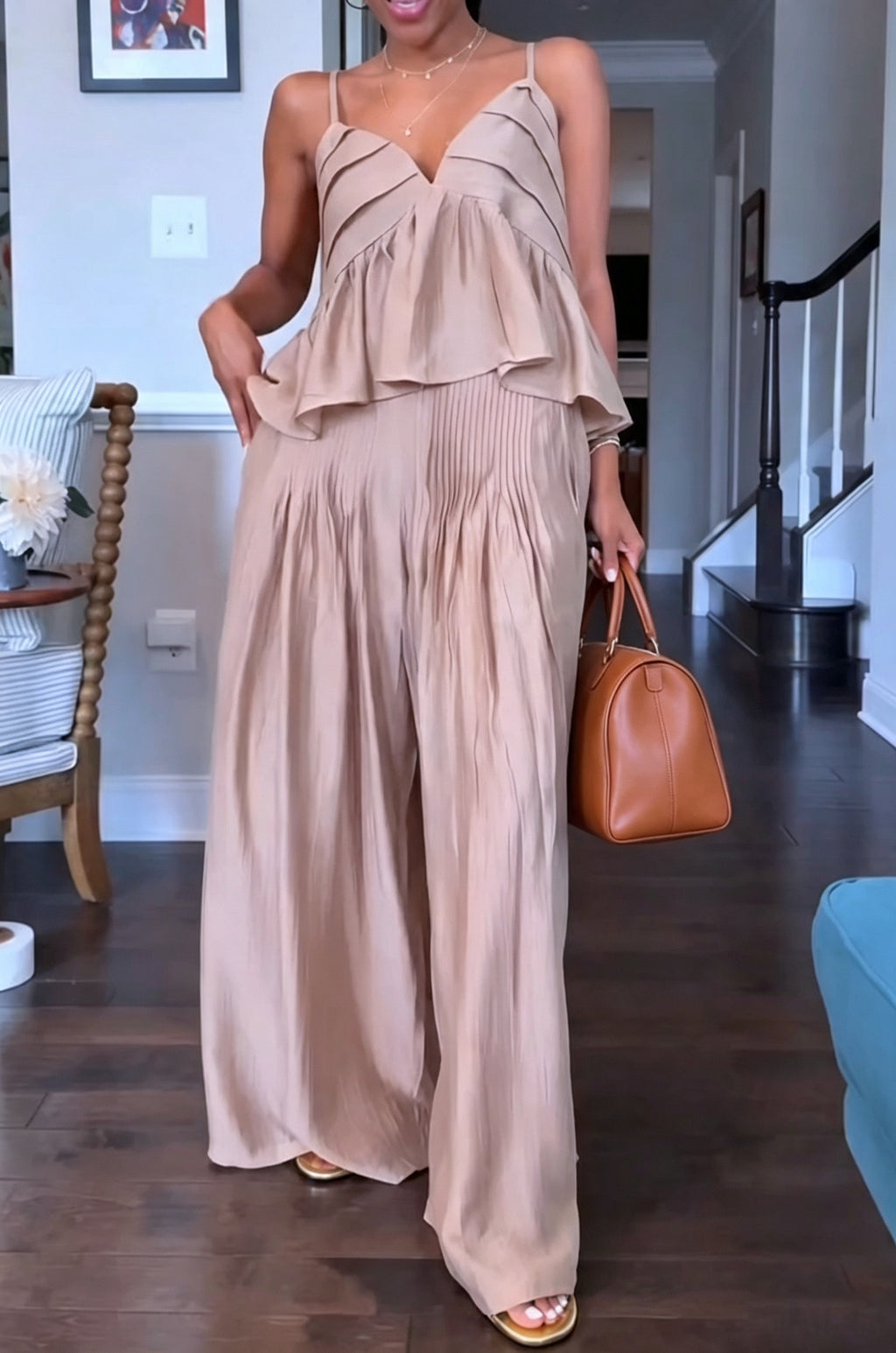 Women's Vacation V-Neck Vest Wide Leg Pants Pleated Two-Piece Set