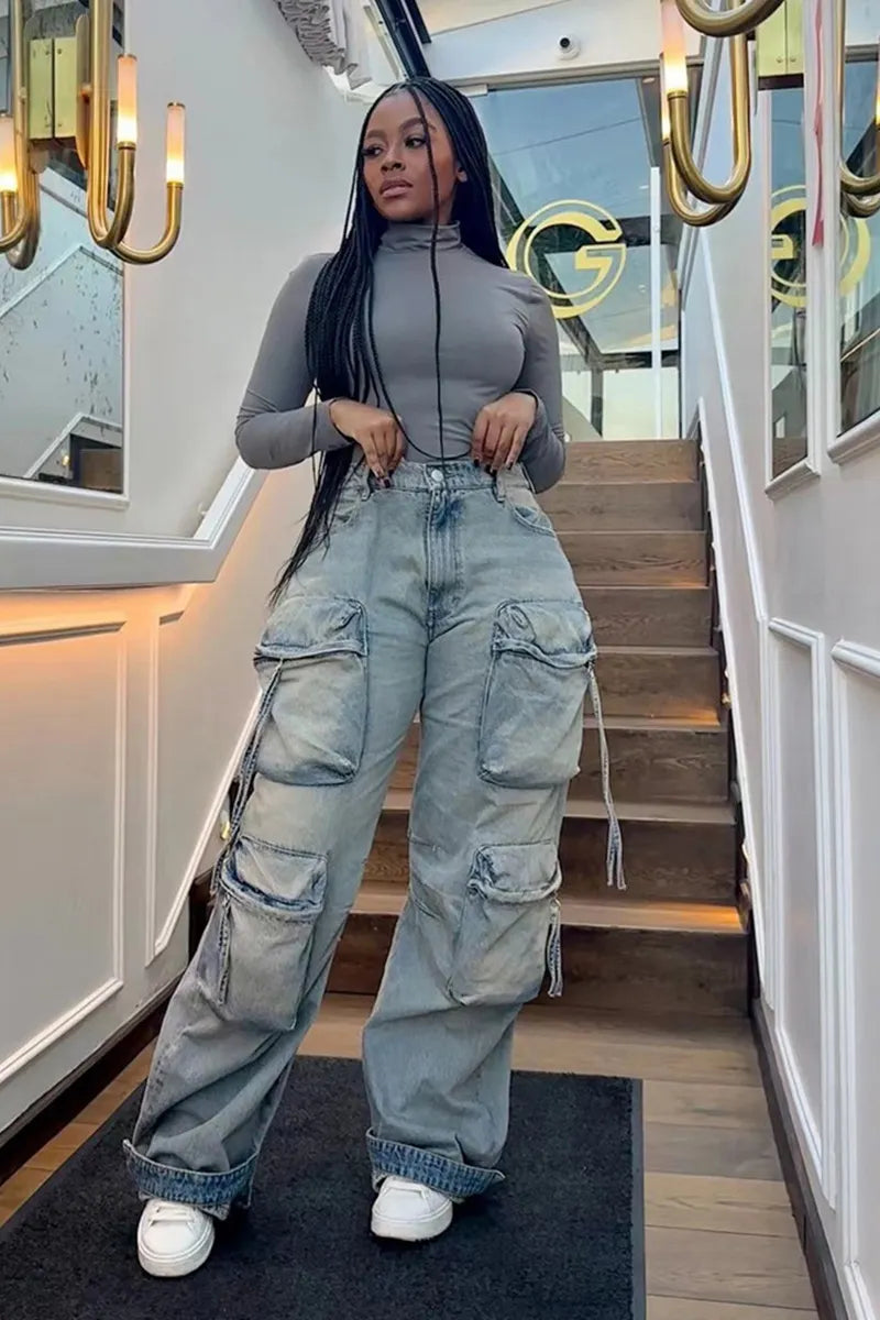 Women's Cargo Straight Leg Jeans With Spacious Pockets