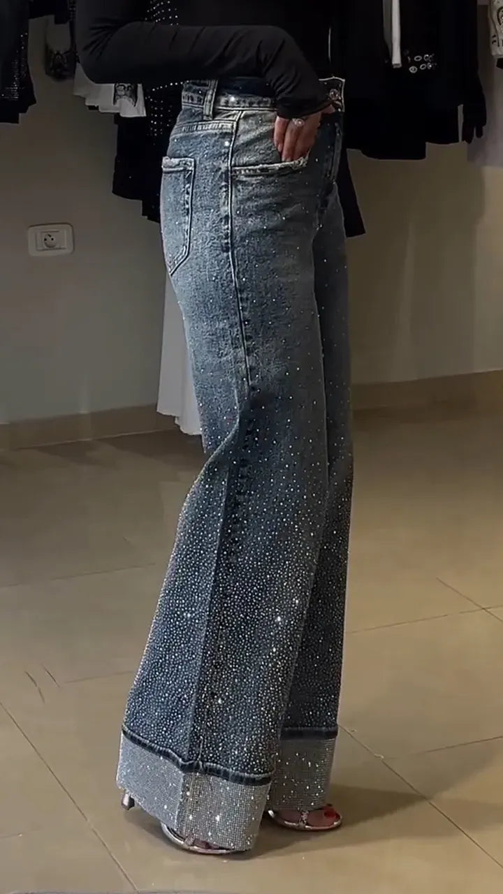 Women's Rolled-up Hem Jeans with Rhinestone Design