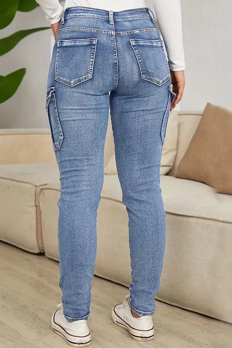 Stylish Women's Distressed Low-Rise Skinny Jeans with Side Pockets