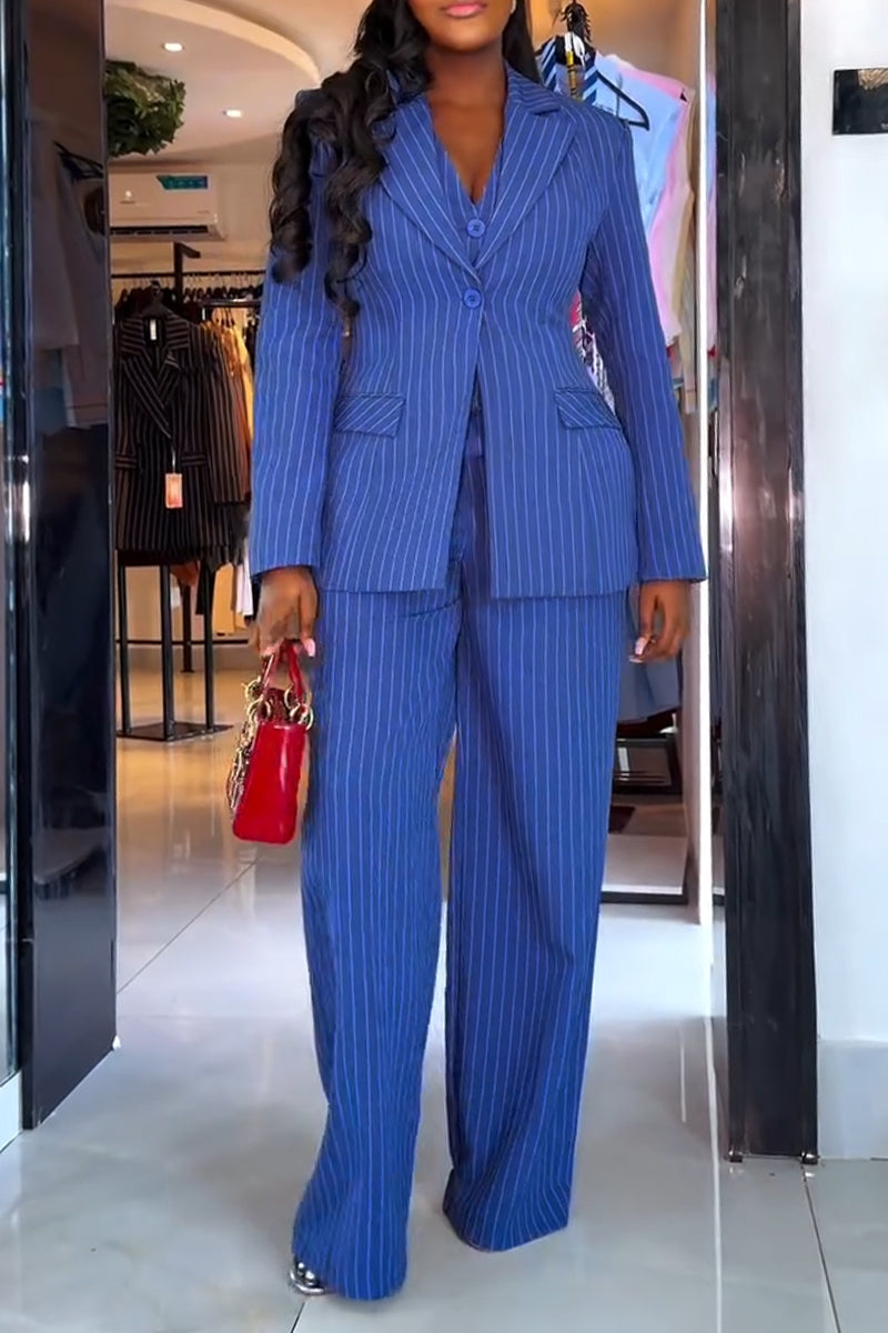 Woman Temperament Commuting Style Wearing Vest or Jacket or Pants Inside