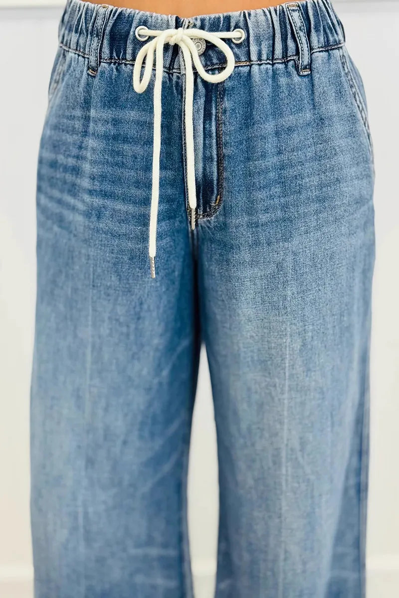 Stylish Ladies' Soft Stretch Wide-Leg Jeans