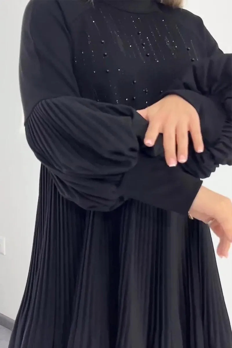 Women's Round Neck Lantern Sleeve Rhinestone Pleated Dress