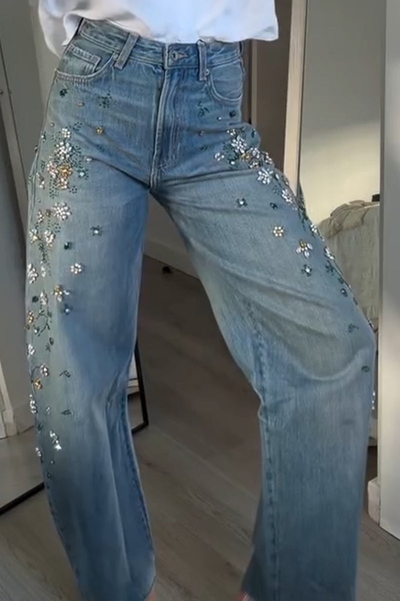 Women's Fashion Beads Rhinestone Decoration Curved Jeans