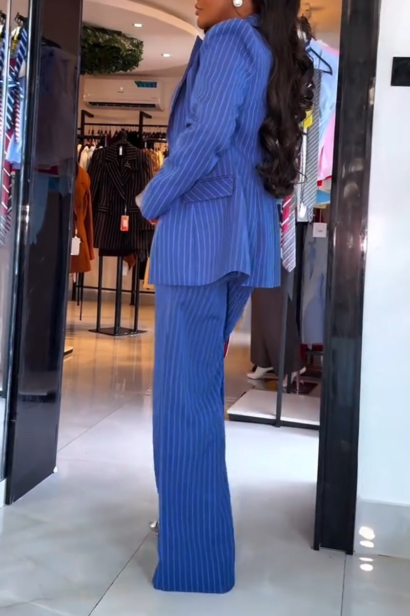 Woman Temperament Commuting Style Wearing Vest or Jacket or Pants Inside