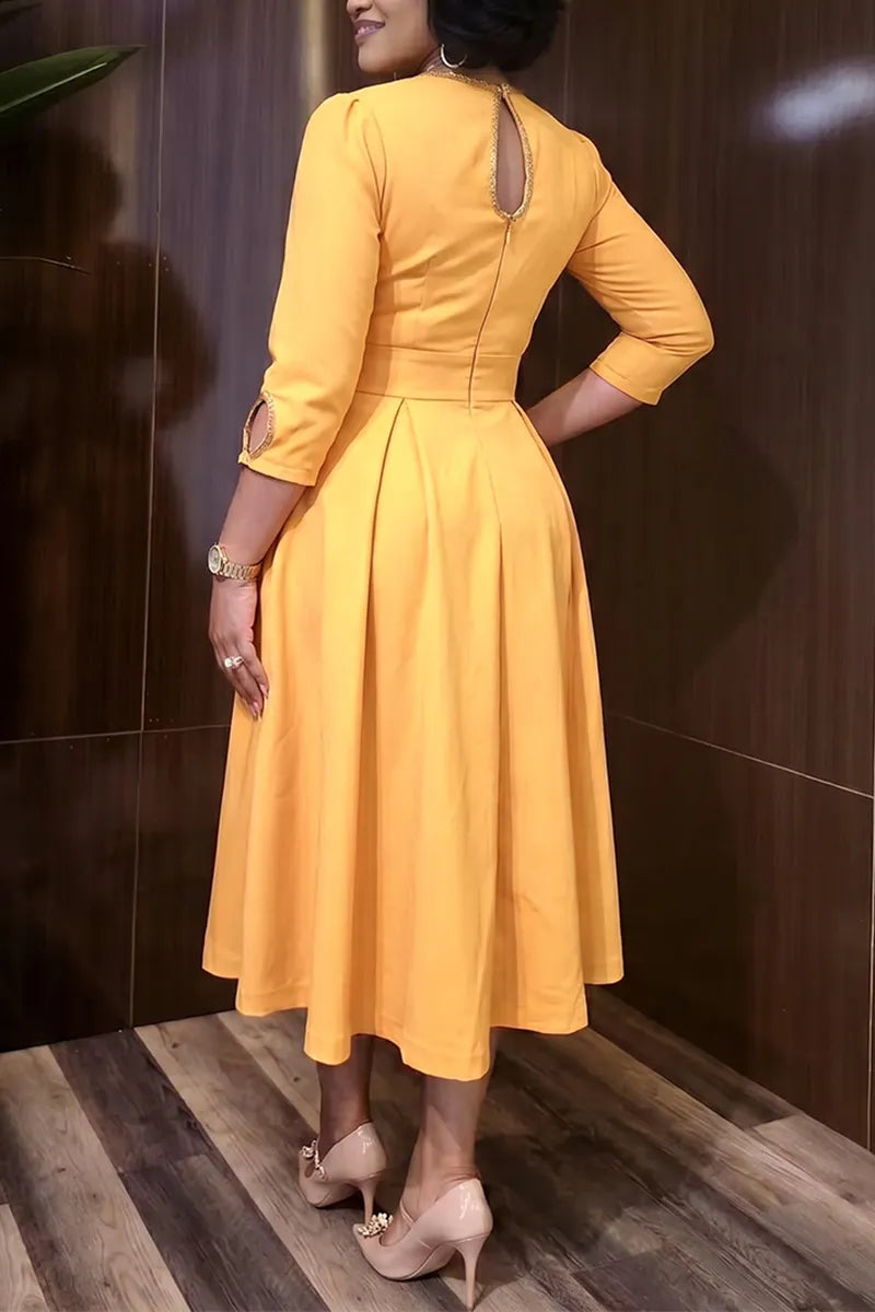 Women's Elegant Cutout Trim Waist Defined Midi Dress
