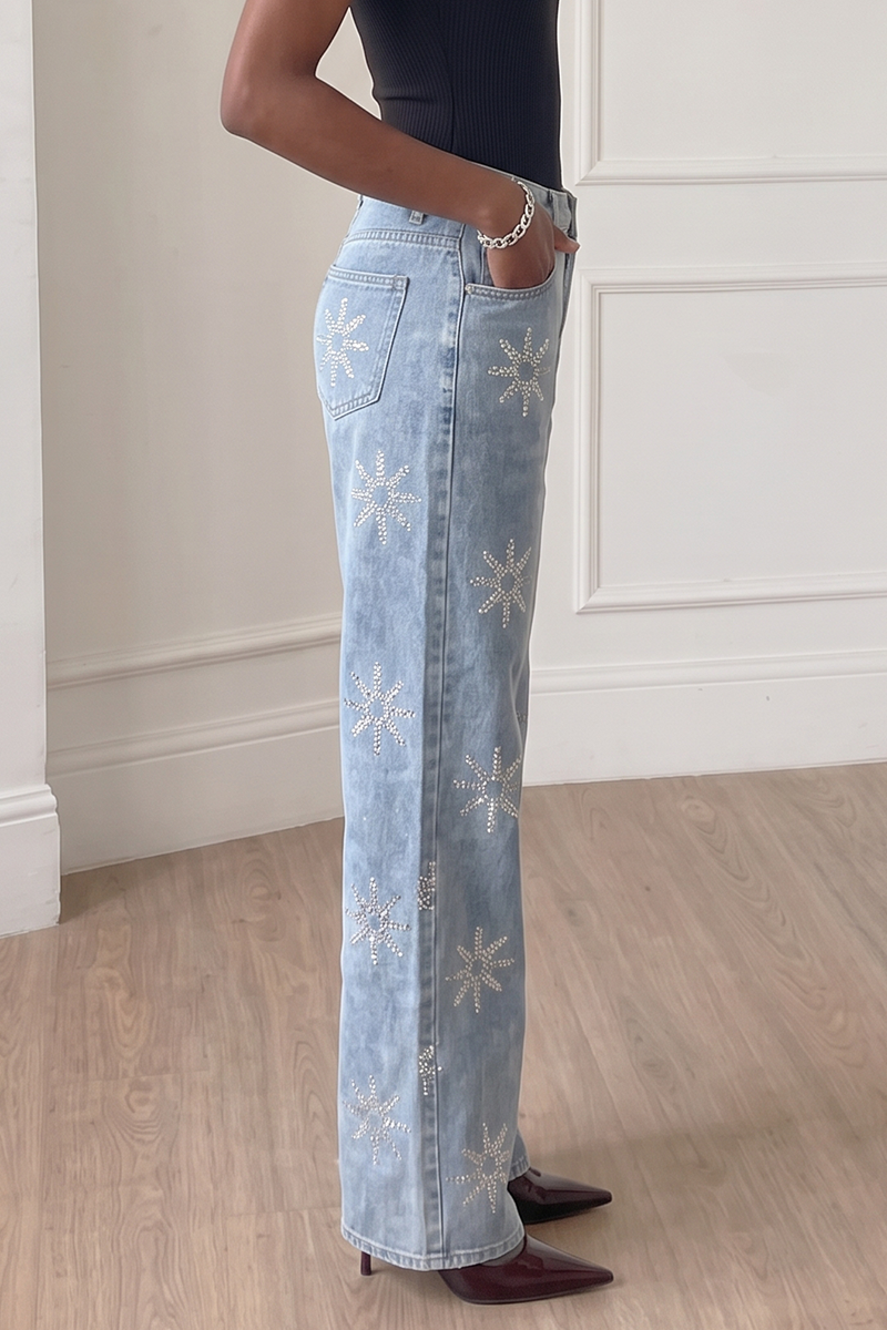 Women's High Waisted Snowflake Embroidered Jeans Light Wash Loose Straight Leg Denim Pants