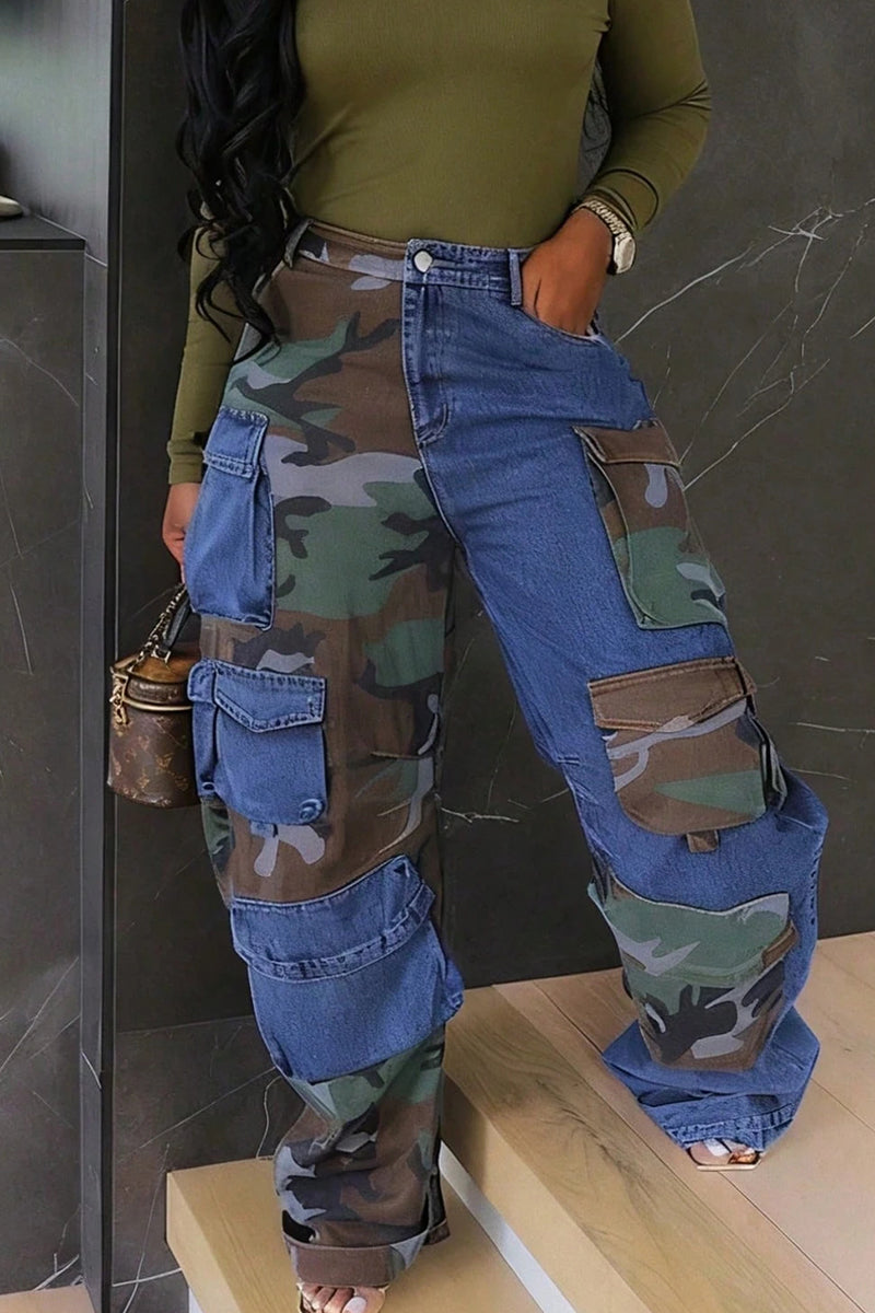 Women's Casual Paneled Multi-Pocket Wide Leg Cargo Jeans