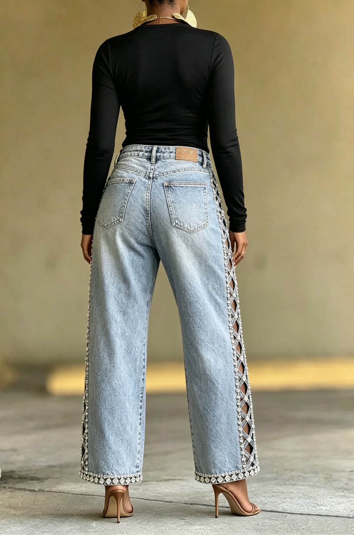 Women's Fashion Side Cut-Out Pattern Rhinestone Wide Leg Jeans