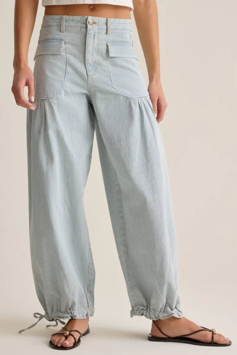 Women Vertical Stitched Pocket Casual Wide Leg Jeans