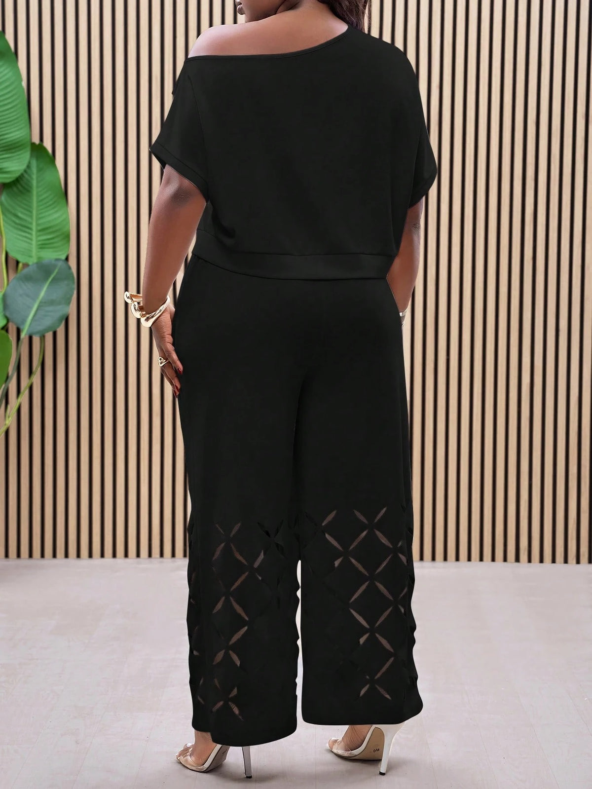 Women's Casual Burnout Pattern Cut-Out Top Pants Two-Piece Set