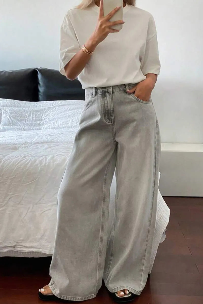 Women's Flattering Straight Cut Jeans