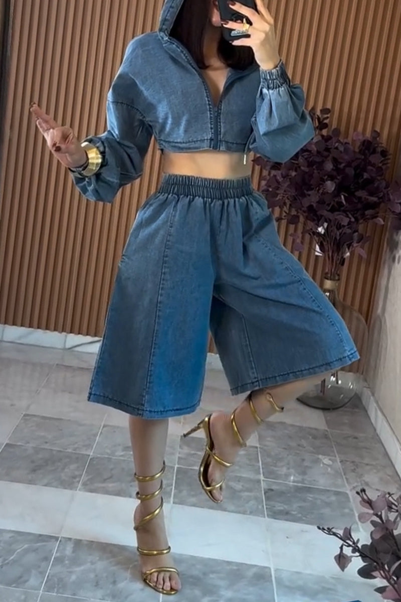 Women's Casual Hooded Denim Jacket or Loose Short Jeans
